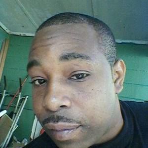 Meet your Posher, Carlos